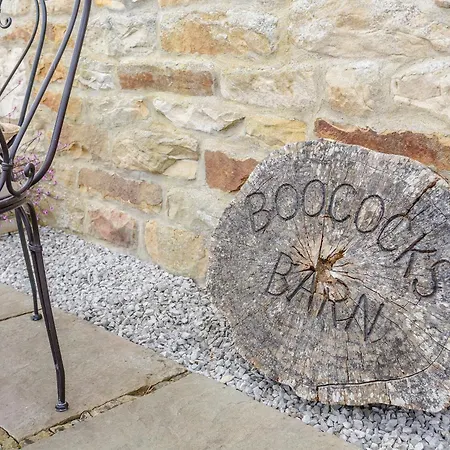 Boococks Barn 펜션 Tosside